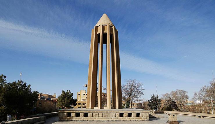 نازنین کریمی